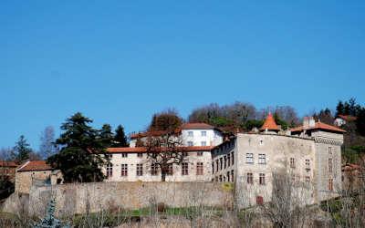 Chateau de bellegarde en forez routes touristiques de la loire guide du tourisme de rhone alpes