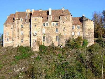 Chateau de boussac routes touristique de la creuse guide touristique du limousin