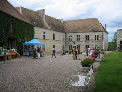 Chateau de la roche route des monts et merveilles de franche comte