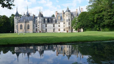 Chateau de meillant routes touristiques dans le cher guide du tourisme centre val de loire