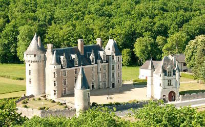 Chateau de montpoupon routes touristiques dans l indre et loire guide du tourisme centre val de loire