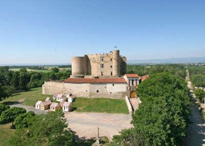 Chateau de montrond routes touristiques de la loire guide du tourisme de rhone alpes