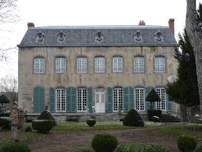 Chateau de portaberaud route touristique de l allier guide du tourisme d auvergne