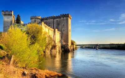 Chateau de tarascon les routes touristiques des bouches du rhone guide du tourisme de paca