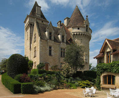 Chateau des milandes routes touristiques de dordogne guide du tourisme en nouvelle aquitaine