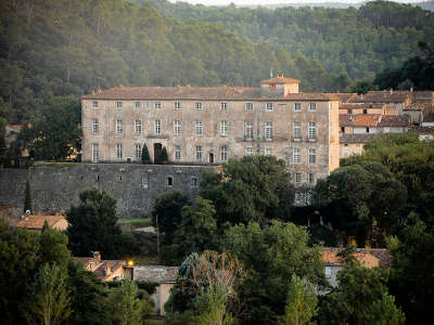 Chateau entrecasteaux les routes touristiques du var guide du tourisme de la provence alpes cote d azur