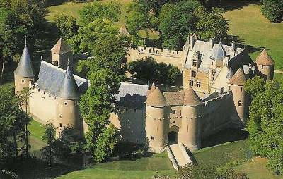 Chateau fort d ainay le vieil routes touristiques dans le cher guide du tourisme centre val de loire