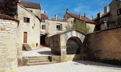 Chateauvillain petite cite de caractere les routes touristiques dans la haute marne guide du tourisme grand est