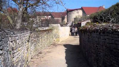 Chateauvillain petite cite de caractere ruelle routes touristiques dans la haute marne guide du tourisme grand est