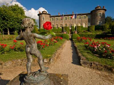 Chateaux et jardin de chavaniac lafayette route historique des chateau d auvergne guide du tourisme du haute loire