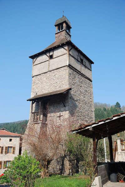 Chateldon petite cite de caractere le beffroi routes touristiques du puy de dome guide touristique de l auvergne