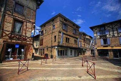 Chatillon sur chalaronne plus beau detours maisons a colombages routes touristiques de ain guide du tourisme de rhone alpes