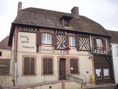 Chennebrun mairie road trip dans eure guide du tourisme de haute noramndie