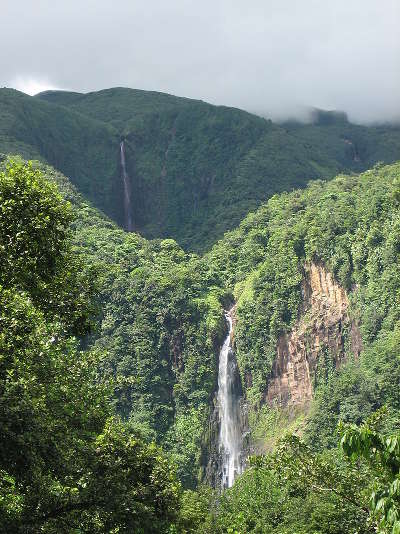 Chutes du carbet guadeloupe route touristique d outre mer guide du tourisme de guadeloupe