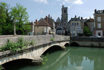 Clamecy routes touristiques dans l yonne guide du tourisme en bourgogne