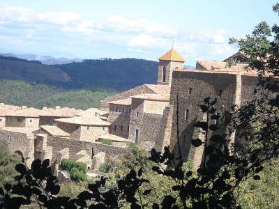 Collobrieres village de caractere chartreuse de la verne jardin et une cellule monastique les routes touristiques du var guide touristique de la provence alpes cote d azur