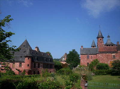 Collonges la rouge classe plus beaux villages de france routes touristiques en correze guide du tourisme du limousin