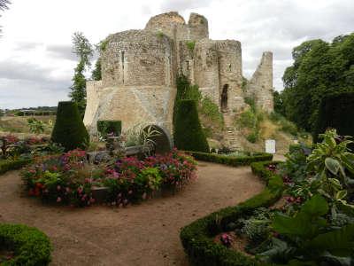 Conches en ouche chateau les routes touristiques de l eure guide touristique de la haute normandie