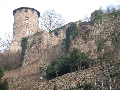 Condrieu le chateau routes touristiques du rhone guide du tourisme rhone alpes