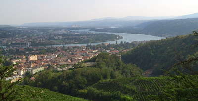 Condrieu les vignobles septentrionaux route des vins des cotes du rhone