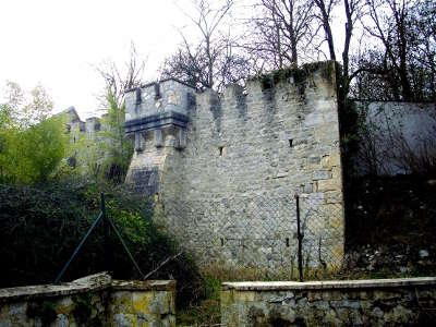 Cormicy petite cite de caractere les vestiges des anciennes fortifications de la ville routes touristiques dans la marne guide du tourisme grand est