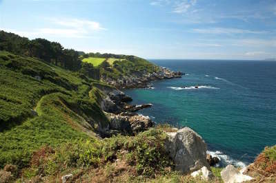 Cote de cornouaille routes touristiques dans le finistere guide du tourisme en bretagne