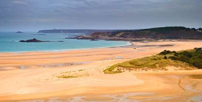 Cote de penthievre routes touristiques dans les cotes d armor guide du tourisme en bretagne