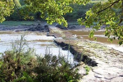 Cote des legendes les routes touristiques dans le finistere guide du tourisme en bretagne