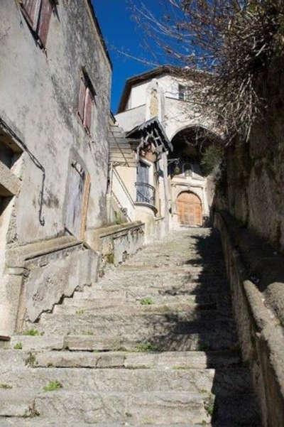 Crest plus beau detours de france escalier des cordeliers routes touristiques de la drome guide touristique de rhone alpes