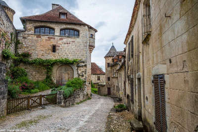 Curemonte ruelle du plus beaux villages routes touristique de correze guide touristique du limousin