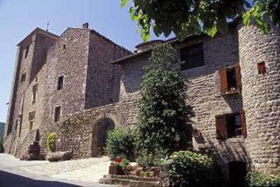 Desaignes village de caractere ancien ramparts routes touristiques de l ardeche guide du tourisme rhone alpes