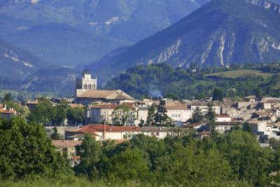 Die routes touristiques de la drome guide du tourisme de rhone alpes