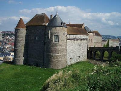 Dieppe ville d art et d histoire chateau de dieppe routes touristiques de seine maritime guide touristique de la haute normandie