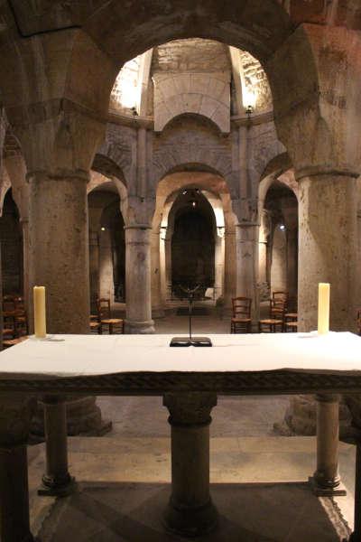 Dijon ville d art et d histoire cathedrale saint benigne crypte routes touristiques de la cote d or guide touristique de bourgogne