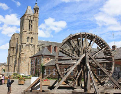 Dol de bretagne la cathedrale routes touristiques dans l ille et vilaine guide du tourisme en bretagne