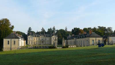 Domaine de kerguehennec le chateau les routes touristiques dans le morbihan guide du tourisme en bretagne