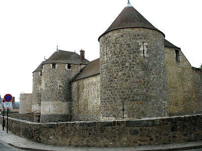 Dourdan le chateau routes touristiques de essonnes guide touristique de ile de france