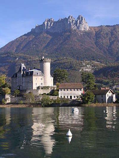 Duingt chateau de chateauvieux routes touristiques de haute savoie guide du tourisme de rhone alpes