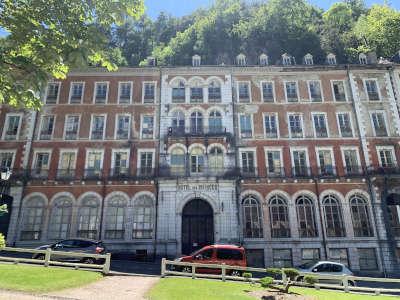Eaux bonnes hotel des princes route touristique des pyrenees atlantiques guide touristique de l aquitaine