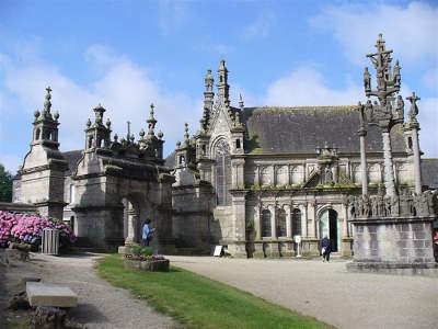 Enclos paroissial de saint thegonnec circuit des enclos paroissiaux du pays de morlaix routes touristiques dans le finistere guide du tourisme e