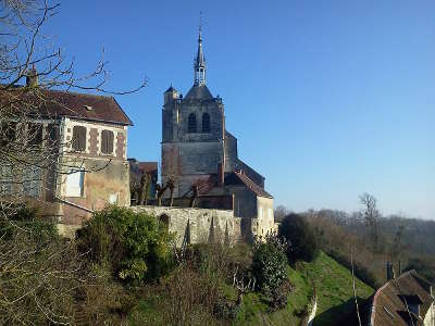 Ervy le chatel petite cite de caractere eglise saint pierre es liens routes touristiques dans l aube guide du tourisme grand est