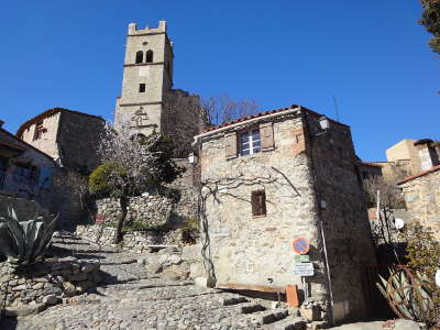 Eus ruelles pavees de galet plus beaux villages routes touristiques des pyrenees orientale guide du tourisme occidanie