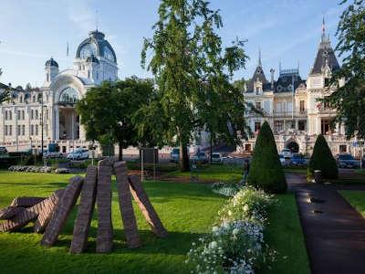 Evian les bains routes touristiques de haute savoie guide du tourisme de rhone alpes