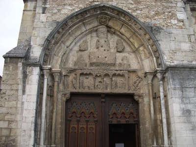 Evreux portail sur de l eglise abbatiale saint taurin routes touristiques de l eure guide touristique de la haute normandie