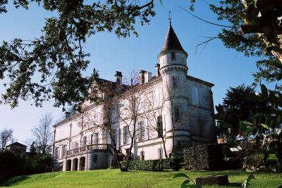 Fleac le chateau routes touristique de charente guide du tourisme de poitou charentes