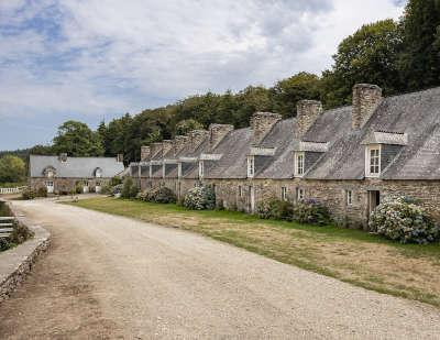 Forges des salles logis des forgerons sainte brigitte road trip dans le morbihan guide touristique de la bretagne