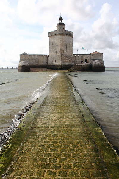 Fort louvois route des tresors de saintonge guide du tourisme de la charente maritime