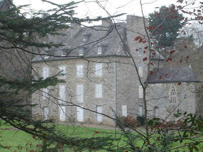 Fouesnant manoir de penfoulic routes touristiques dans le finistere guide du tourisme en bretagne