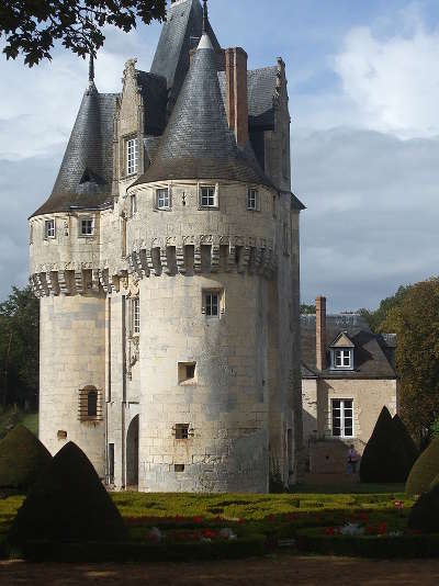 Fraze le chateau routes touristiques dans l eure et loir guide du tourisme centre val de loire