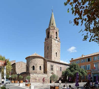 Frejus ville d art et d histoire cathedrale saint leonce de frejus routes touristiques du var guide touristique de la provence alpes cote d azur